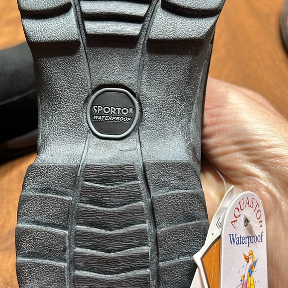 Sporto Women’s insulated waterproof slip-on Black Suede Loafers - Picture 10 of 10